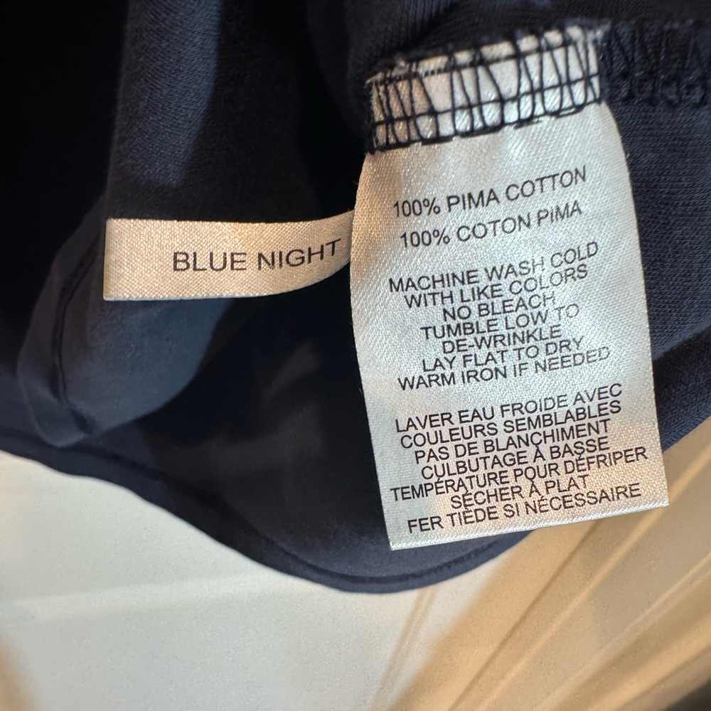 Robert Barakett Navy V-Neck Tee - Picture 5 of 5
